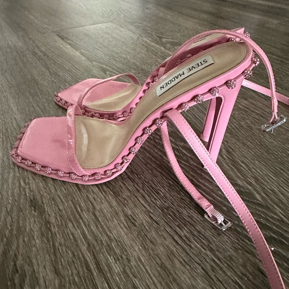 Steve Madden Women’s Zelle Heeled Sandal, Pink